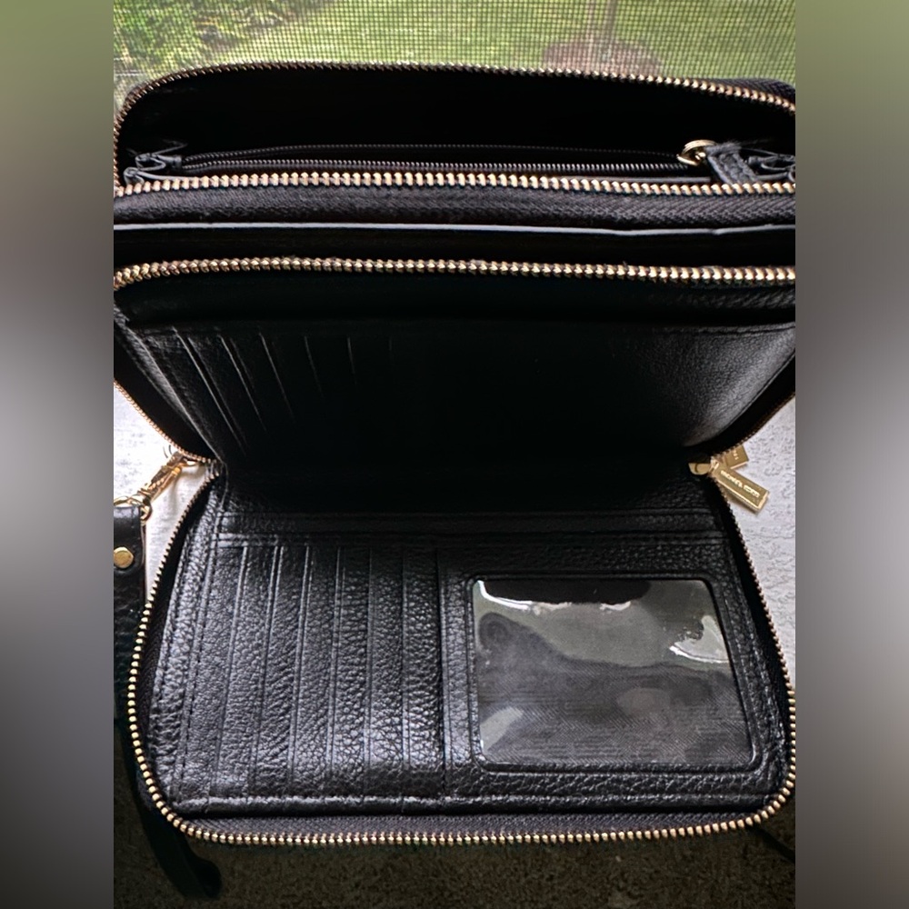Wallet - Picture 2 of 2